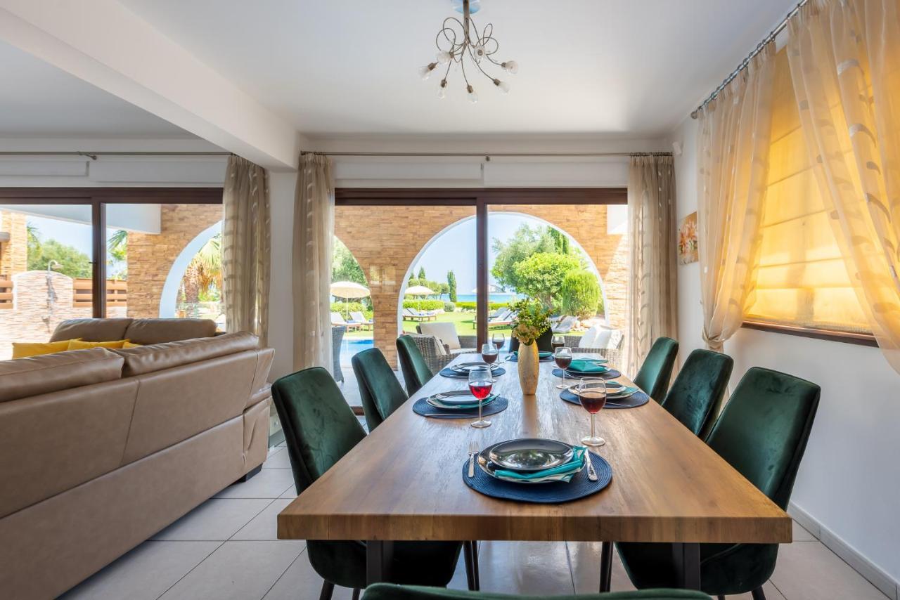 Sea Front Oceanus H3 By Ezoria Villas Agia Napa Exterior foto