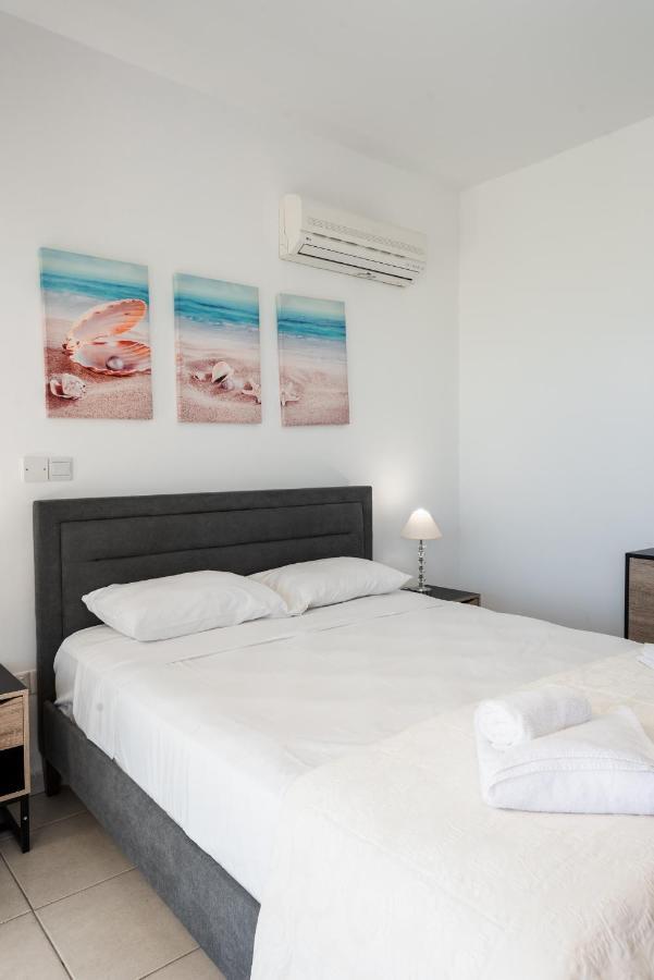 Sea Front Oceanus H3 By Ezoria Villas Agia Napa Exterior foto