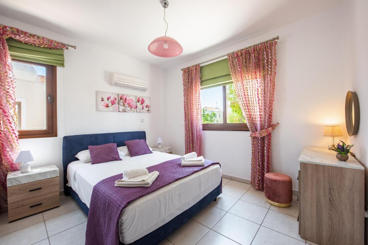 Sea Front Oceanus H3 By Ezoria Villas Agia Napa Exterior foto