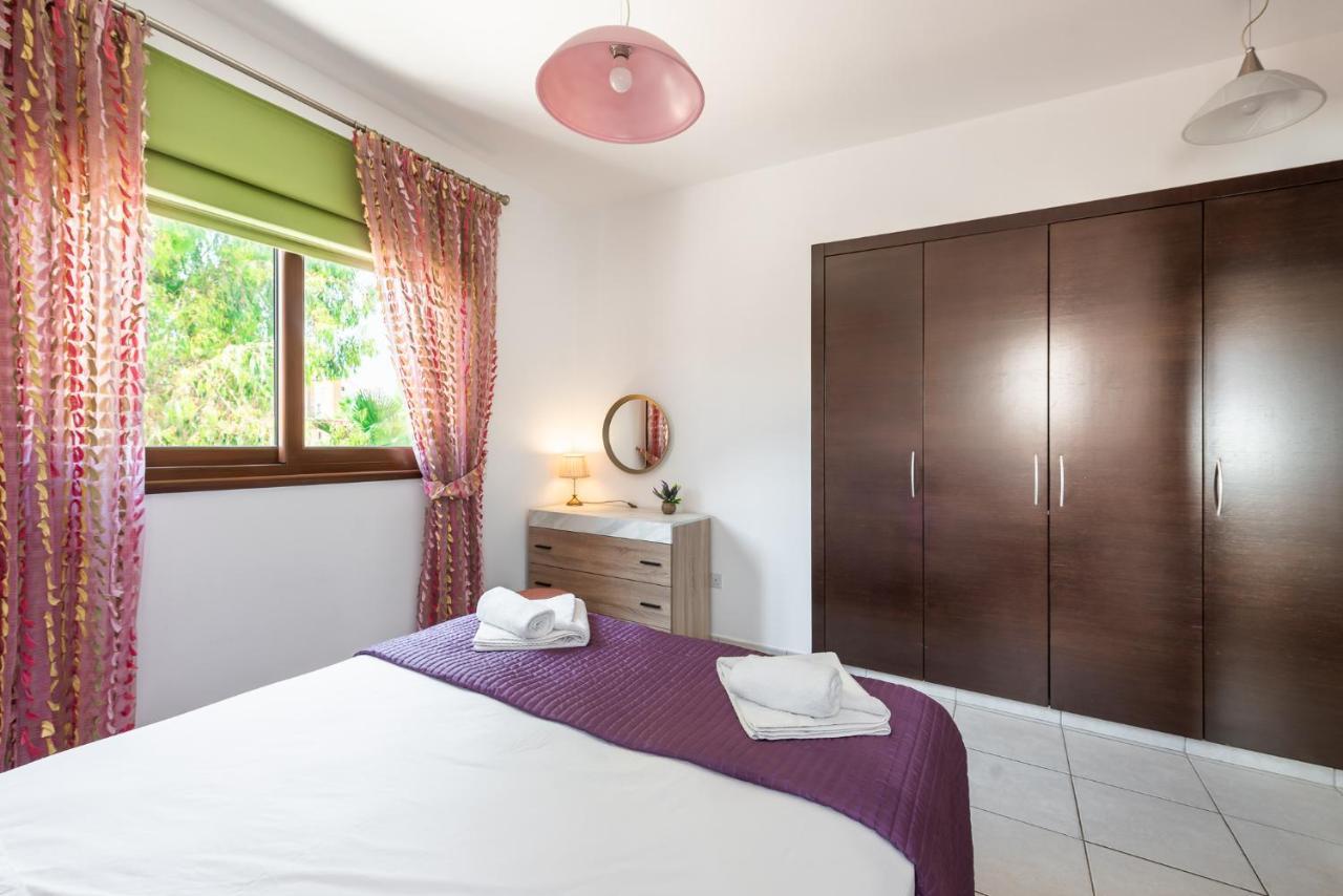 Sea Front Oceanus H3 By Ezoria Villas Agia Napa Exterior foto