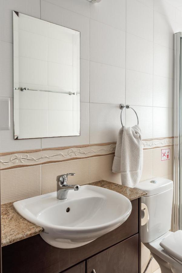 Sea Front Oceanus H3 By Ezoria Villas Agia Napa Exterior foto